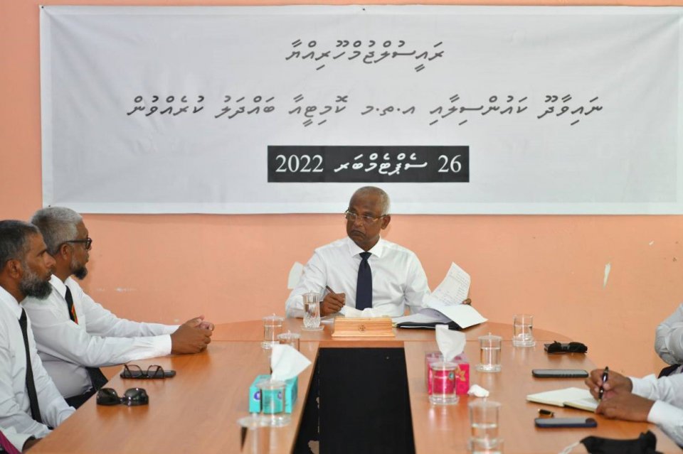 Faaithuvi 13 aharuge thereygai Naavaidhoo ah Raees Solih noon ehen Raees eh naadhey: Council