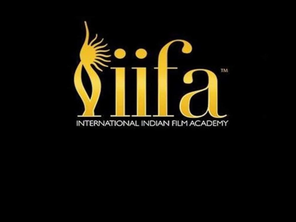 Anna aharu ge IIFA Award ves  Abu Dhabi gai