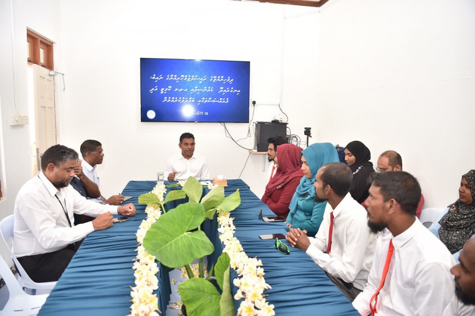 Rahrashuge tharahgee kuriah gendhanee erashehge rayyithun enme edheygothah: Faisal