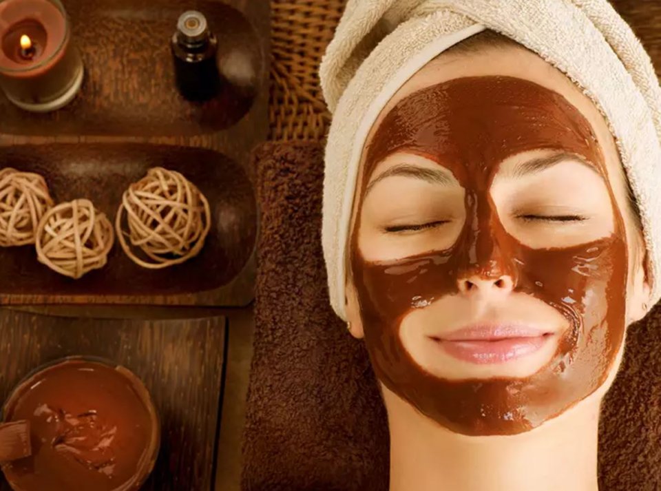 Moonuge ujaalaa kamah chocolate face mask eh!