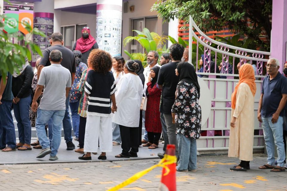 2 vana burah 47000 ah vureh gina meehun re-registry ah hushahalhaifi