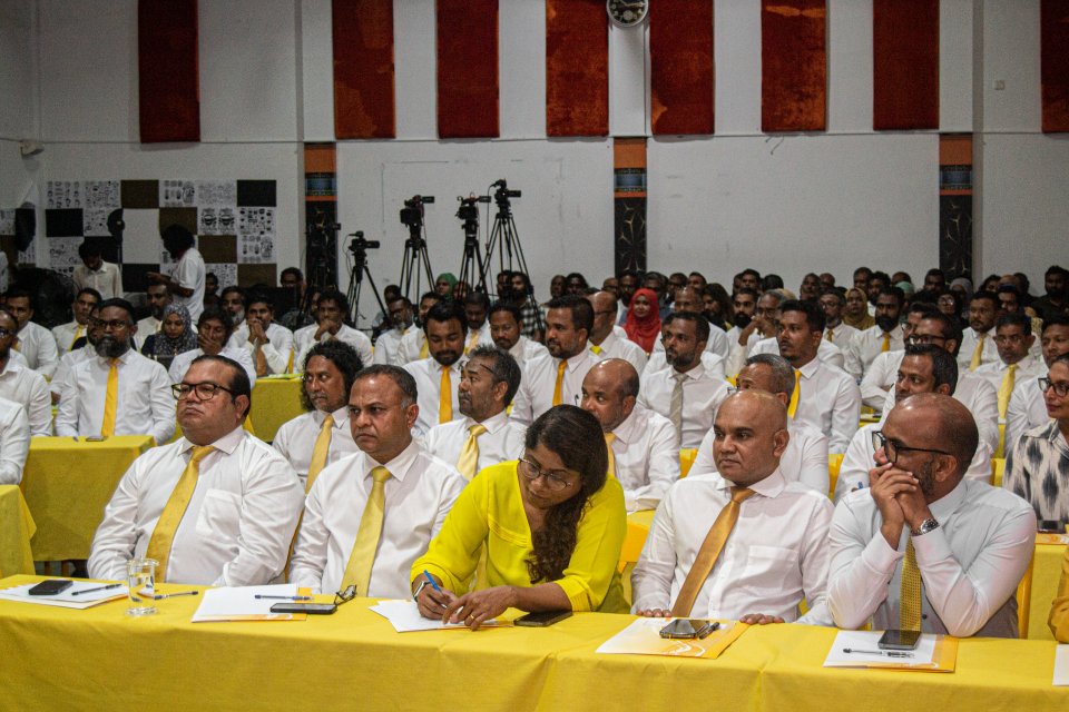 Inthikhaabun balivi fahun MDP in beyvi furathama gaumee majlis bahdhaluvun