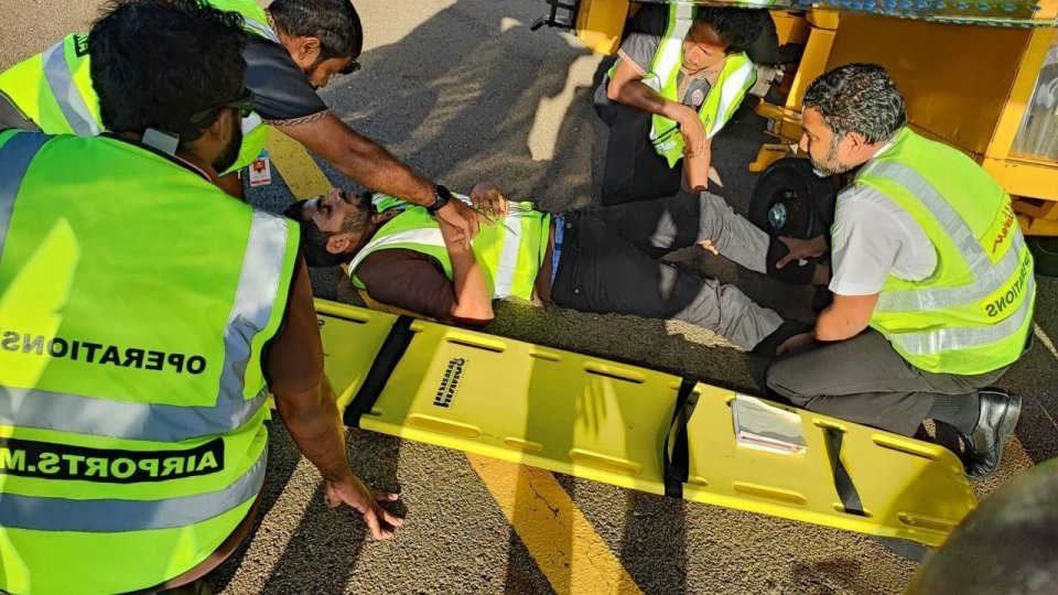 Flight eh gai cargo vehicle akun jehi meehakah aniyaa vejje