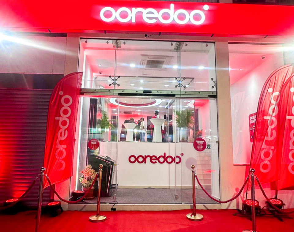 Ooredoo Male' experience center Dhan'bu goalhi ah