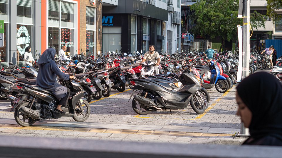 Hulhumale gai 15 parking imaaraaiy alhanee