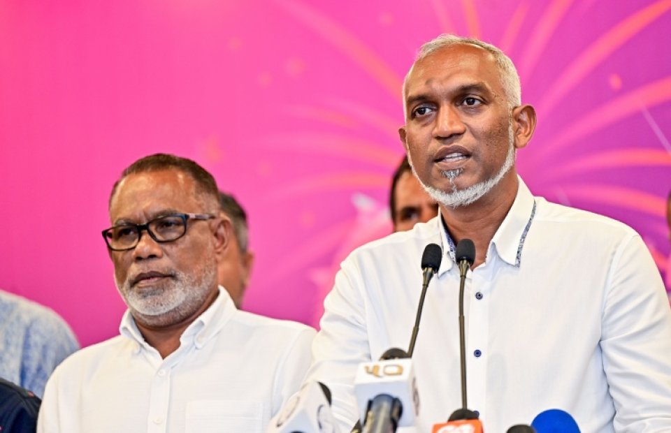 Husha alhaafaiva islaahuthah dhifaau kuravvamun Raees vidhaalhuvee nufoozu nufoaruvaane kamah