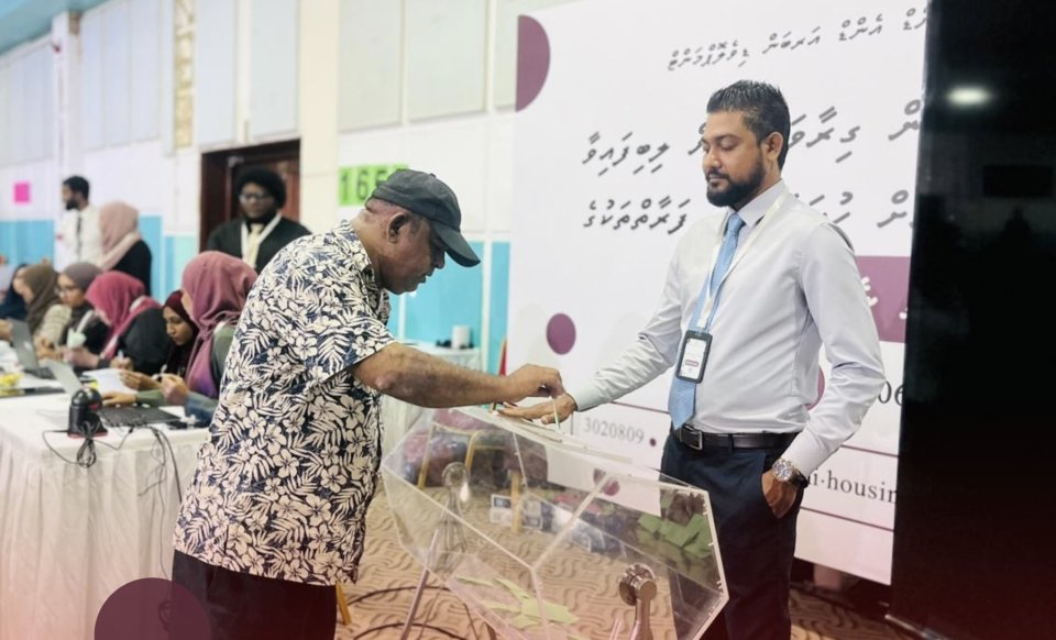 Gulhifalhah goathi badhalu kuraa meehun kan'da alhan guruathulaan fashaifi