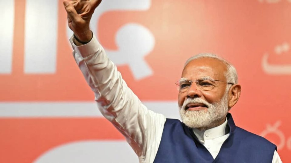 Haradhu kudakurumah Modi ge Motorcade kudakoffi