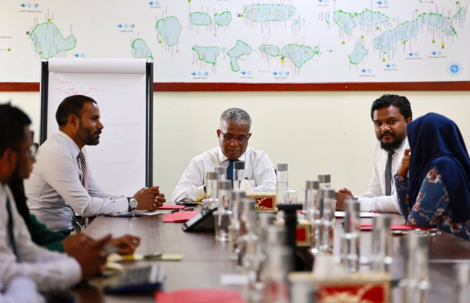 Kureege flat committee ge memberun dhiriulhey gethah balaa faaskuranee