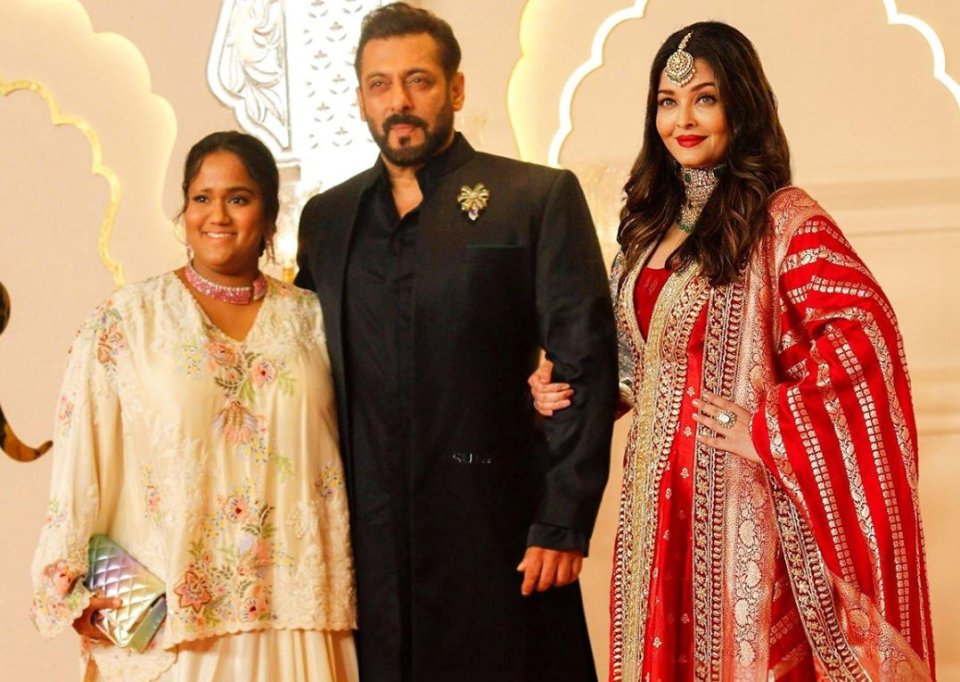 Salman aai Aishwarya ekugai, mi fenna photo ge hageegathakee kobaa?