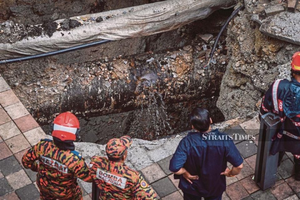 Masjid India sarahahdhugai midhiya aharu ves sinkhole eh