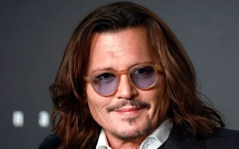 Biographic film akaa eku Johnny Depp enburi director ge gondiyah!