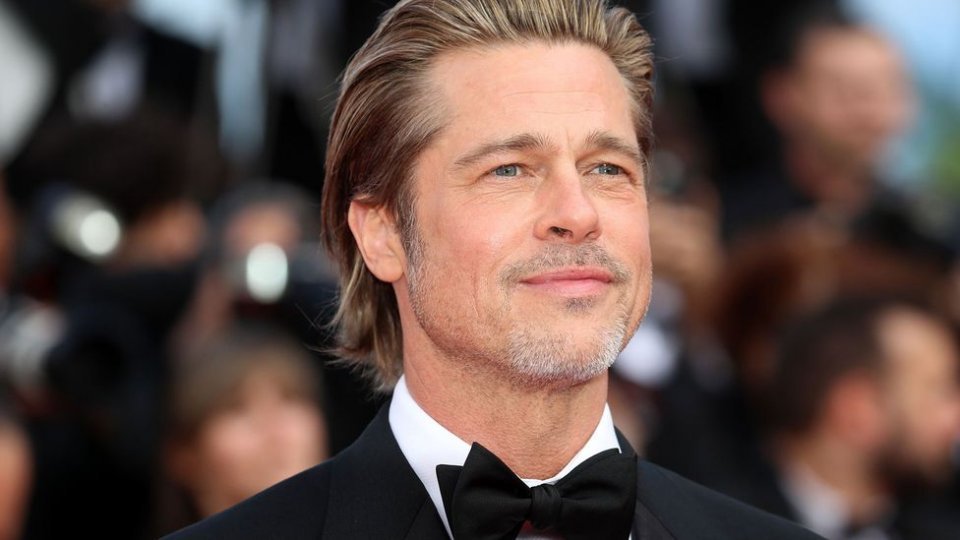 Brad Pitt aa behey gothun kurin neyngey baeh kanthahthah!