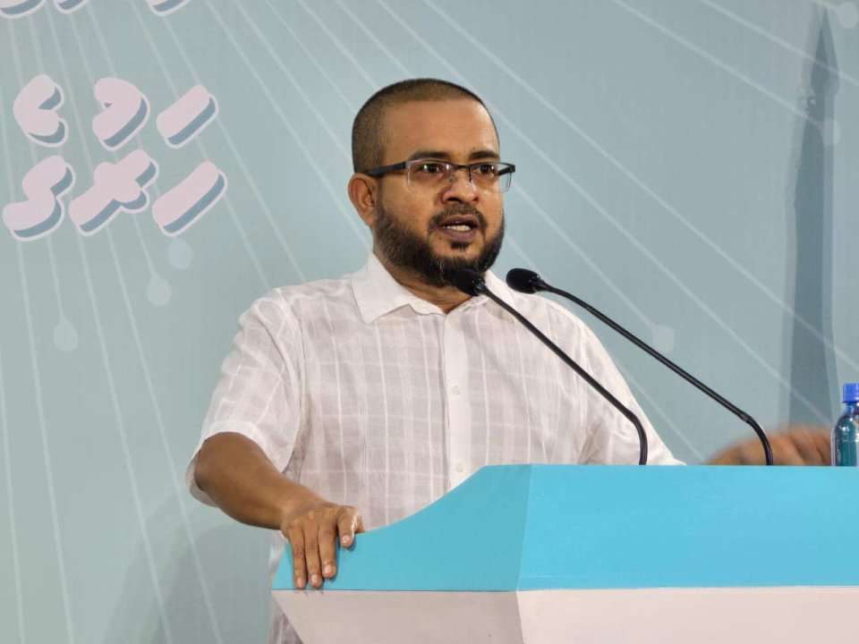 Resort thakah terrorist hamalaa eh dheyn MDP in vanee raavaafai: Nihad