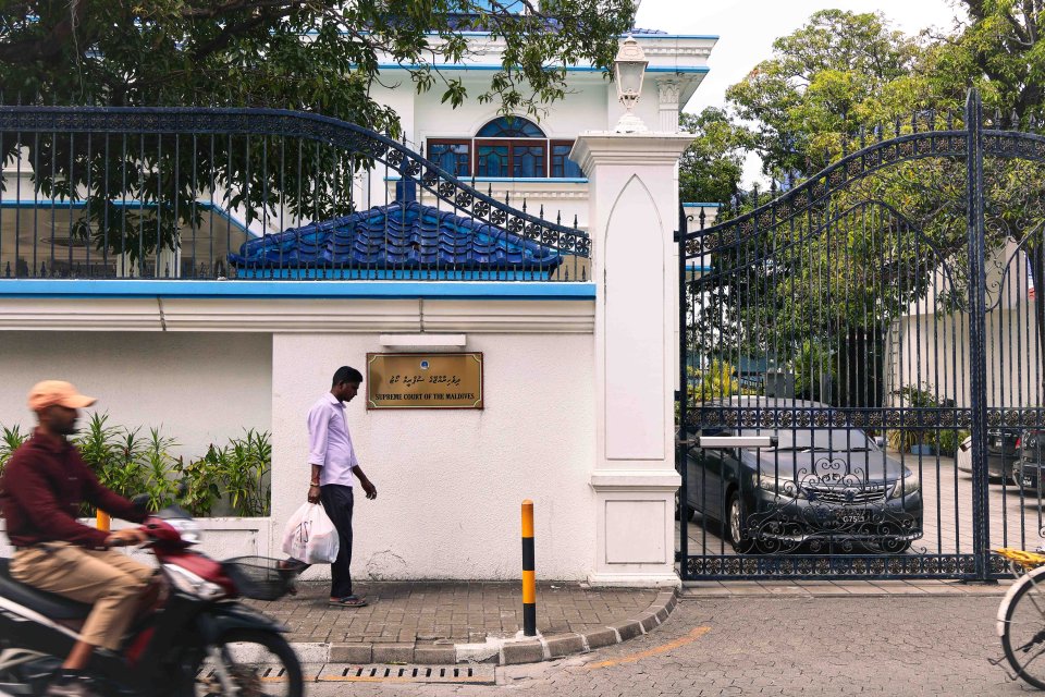 2 Inthikhaabu ekkollaa vote ge massalaige hukum maadhamaa ivvanee