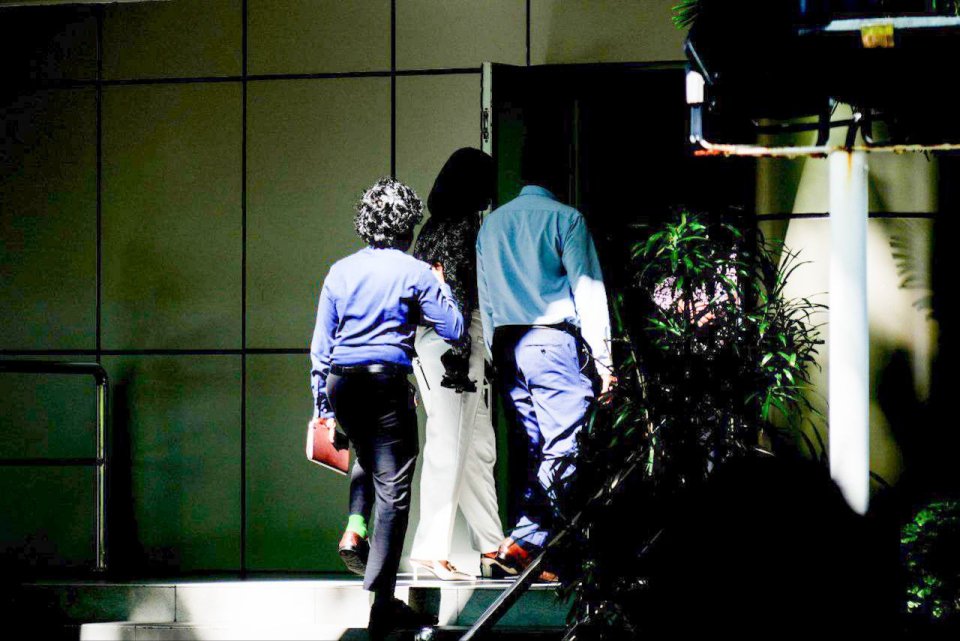 Offeehugai 8 gadi iru hamakohgen noonee dhen ithuru gadi nulibey goi hadhaifi