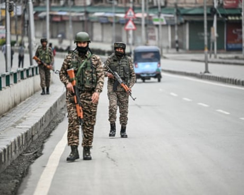 India aai Pakistan in hanguraama vaguthun huttaalan ebbasvejje