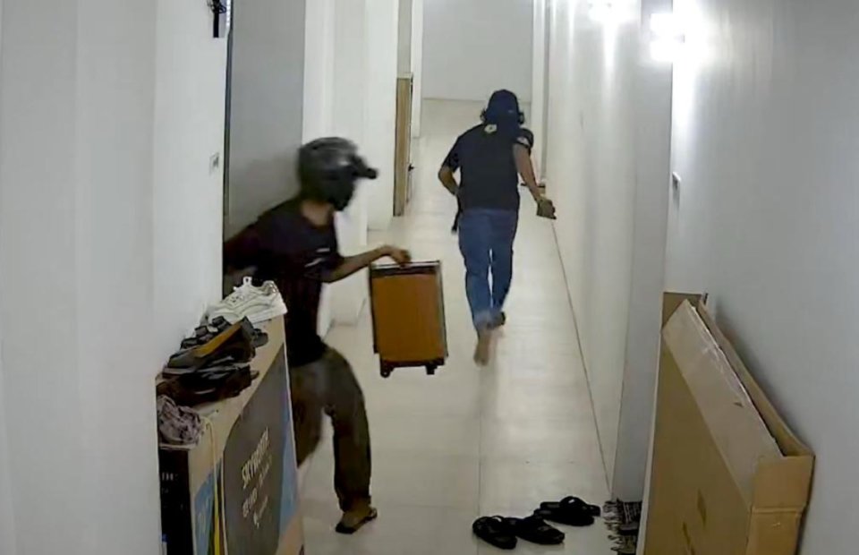 Geakun gahanaa thakakai ithuru thakethi vagah negi 2 meehaku hoadhanee