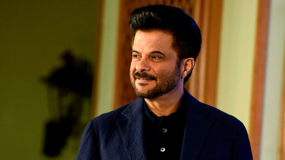  Anil ah Hollywood in libunu furusatheh dhoo kohlee mihenve!