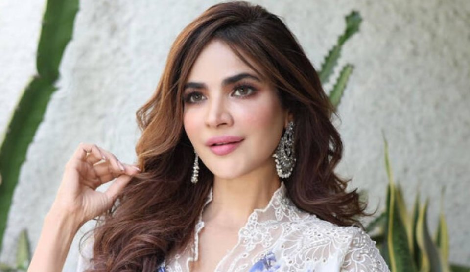 Pakistan ge actor eh maruve kuni vefai ovvaa fenijje