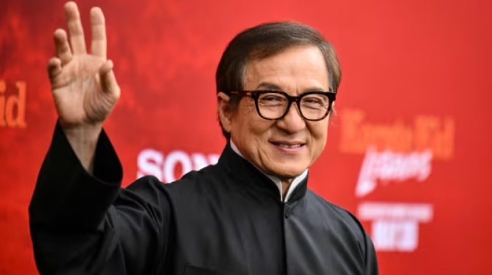 Hollywood in mihaaru rangalhu film thah nufenna kamah Jackie Chan bunefi
