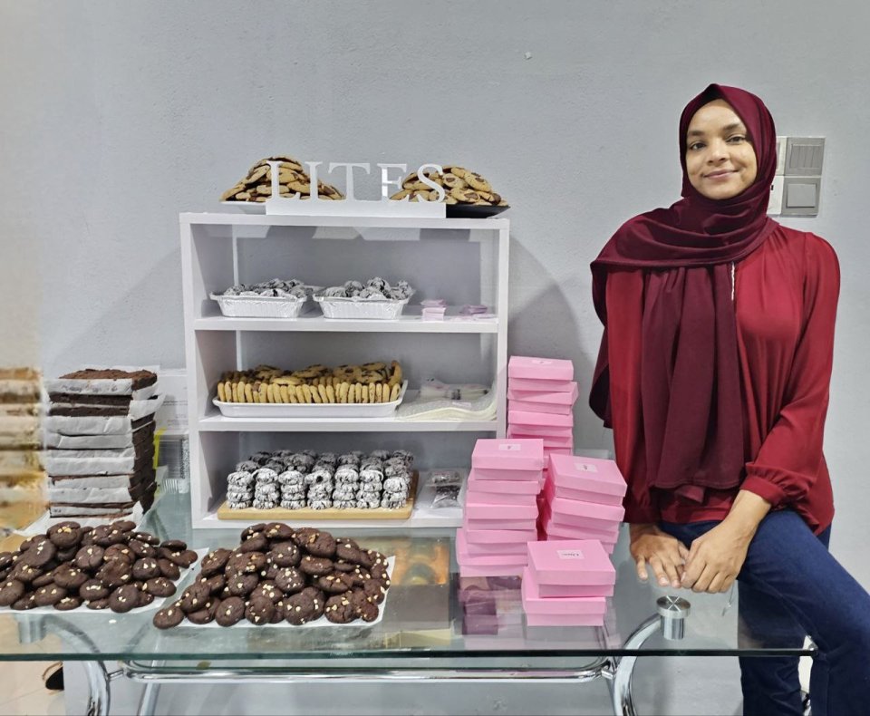 PEOPLE: Afage dhiri ulhumah foni meerukan genesdhinee brownie eh!
