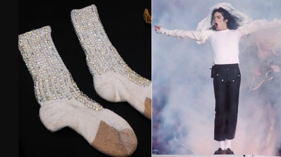 Micheal Jackson beynun kuri istaakeenakah neelamugai 8000 dollars!