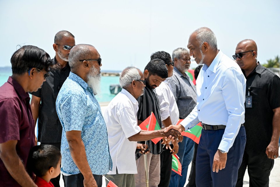 Raees Muizzu ah maruhabaa dhannavan fandiyaarun ves nerenee