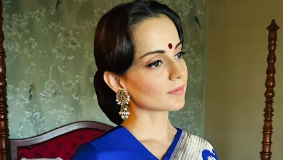 Dhuvahaku ves kaiveni kuraanantho ehumun Kangana bunee keekey?