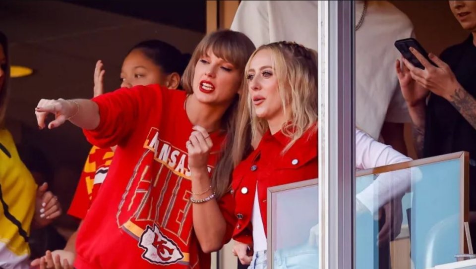Taylor aai Brittany ge ekuveri kamugai kuni jehunu sababu!