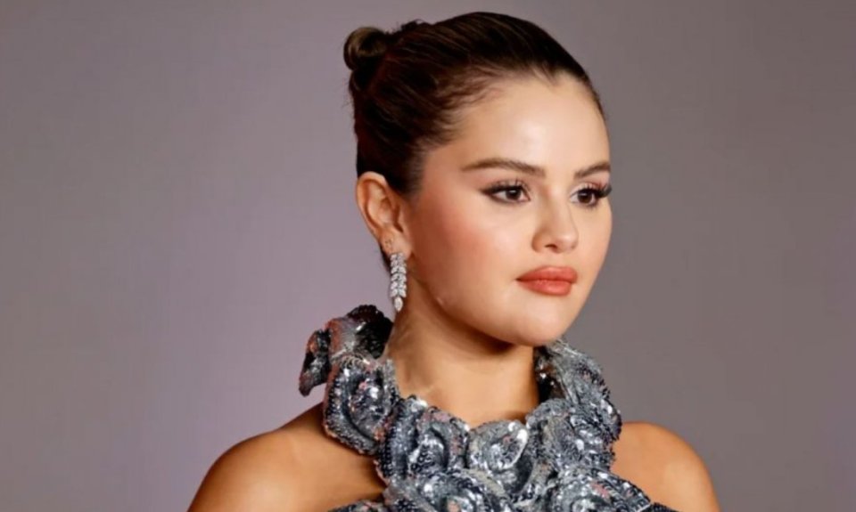 Selena lava kiyun huhtaalee tha?