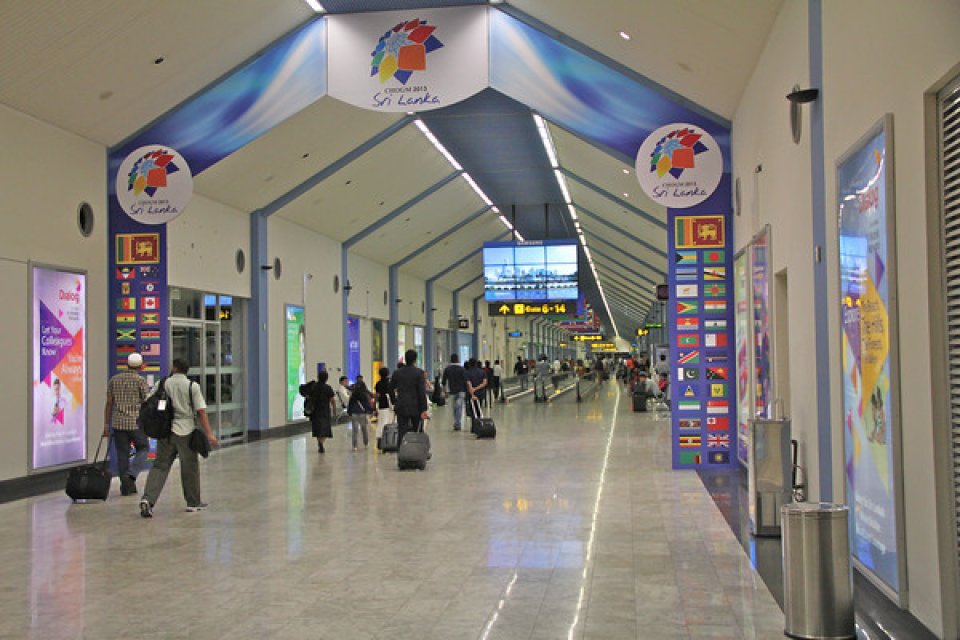 Lanka ge airport gai gina adhadheh ge dhiveheen thaashivejje