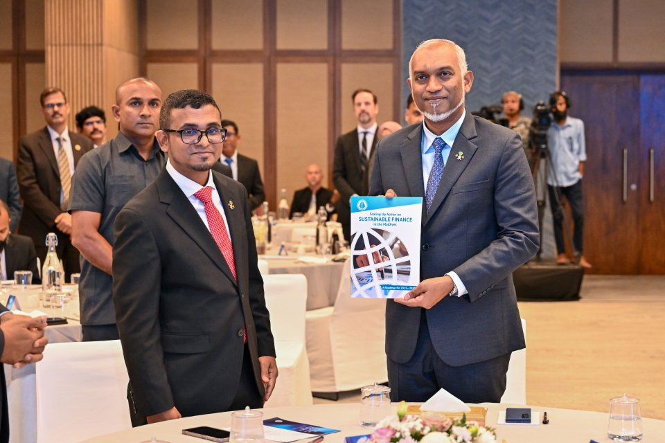 Maalee dhaairaa ah ingilaabee badhalu genuvaane massakai thah ifthithaahu koffi