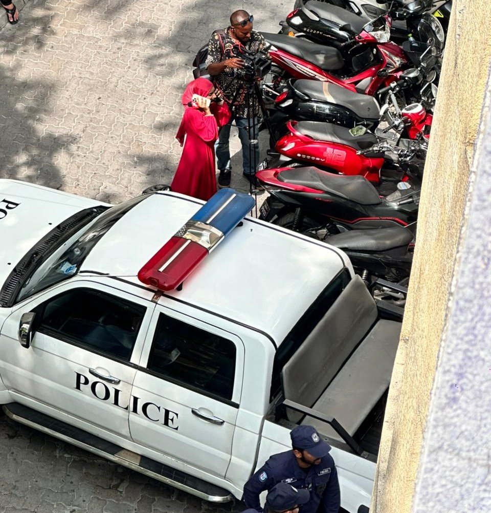 Sunny Umar govaigen fuluhun Andhunge ah vadhejje