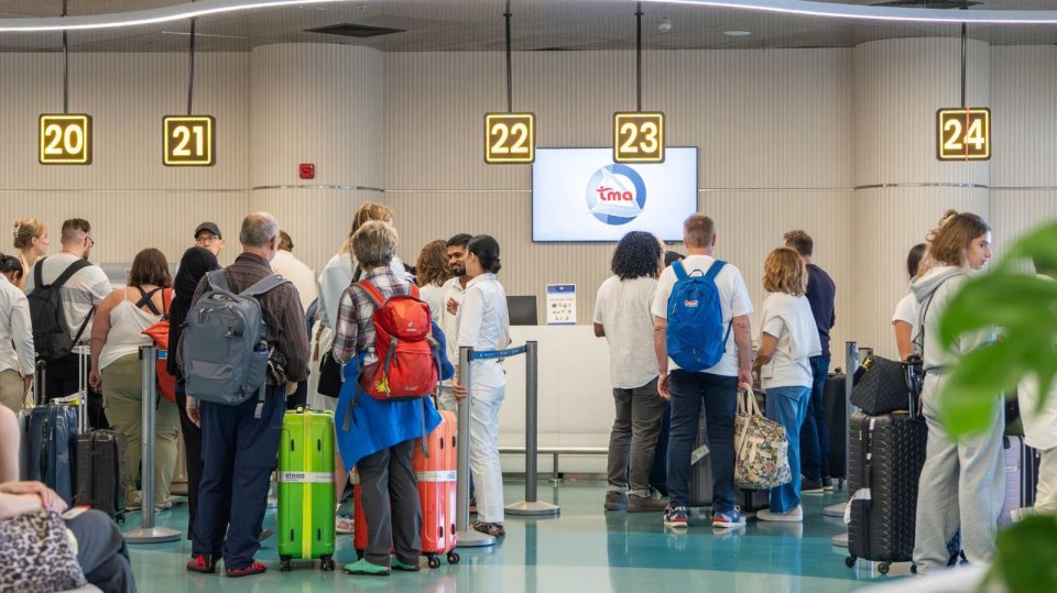 VIA ge aa terminal himeneyhen airport ge bodu sarahadhakun karant kendijje