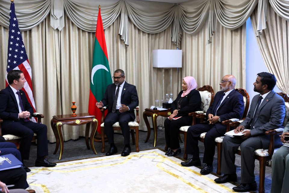 2 gaumuge gulhumaai sarahadhdhee maslahathaa ghulhey ghothun mashavaraa kuri: America mandhoob