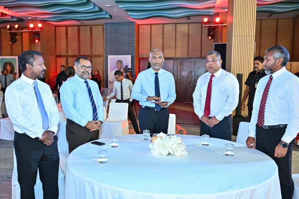 BML ah thaareehee dhuvaheh: 70 Dollar ATM himeneyhen 90 ATM ifthithaahu koffi