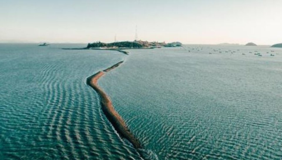 Fun kan'duge medhun saafu dhigu mageh gudhurathuge ajaaibakah!