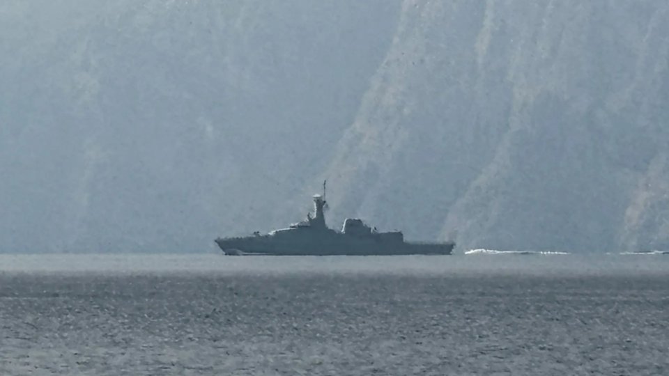 Hanguraama ah fahu furathama faharah America ge 2 manavaru Hormuz kandu olhi huras kohfi