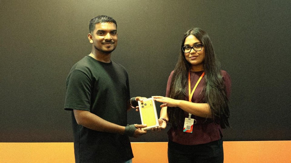 Dhiraagu gamers guild in dhey i phone 17 pro max ge naseebuveri faraaiy hovaifi