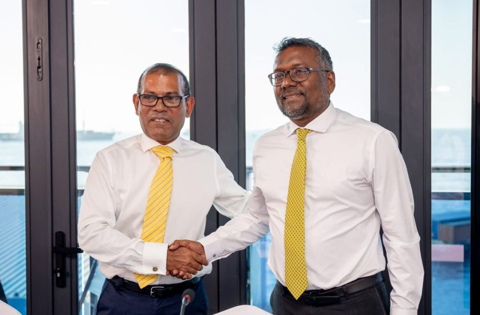 Hushahelhi badhalu thah: Dhaulath ge veriyaa ah Nasheed, sarukaaru ge veriyaa ah fayyaz!