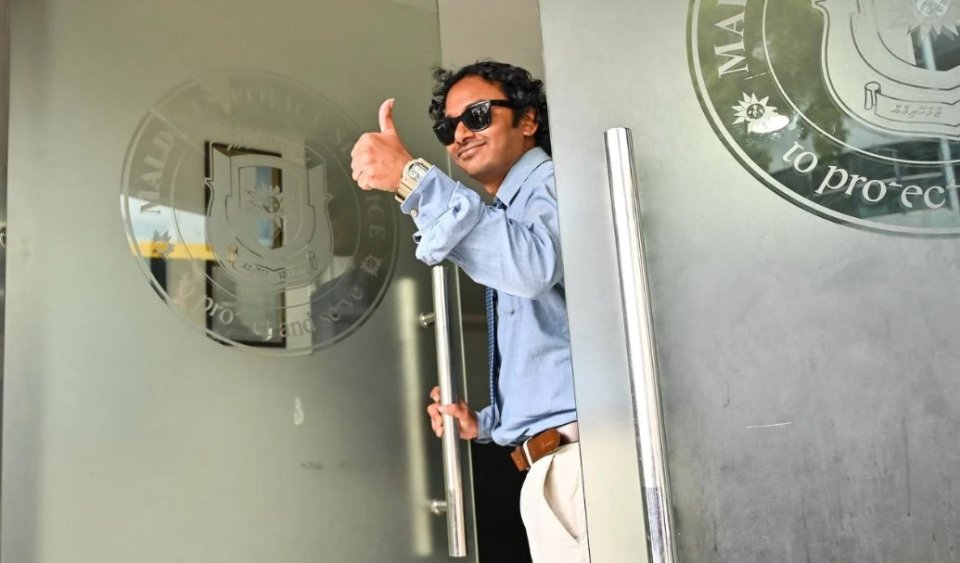 Adhadhu noohuge editor hassan fuluhah haaziru kurumun huree hanu!