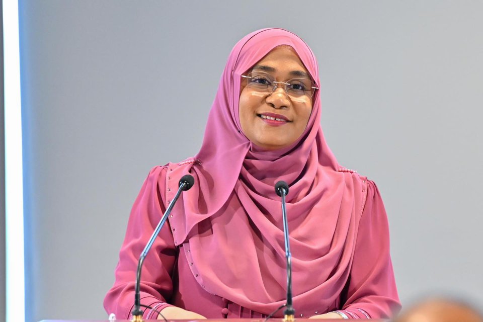 Dhaulathun dhey allowance ge gothugai faaithuvi 6 mahu Sajidha ah 199,999rf.
