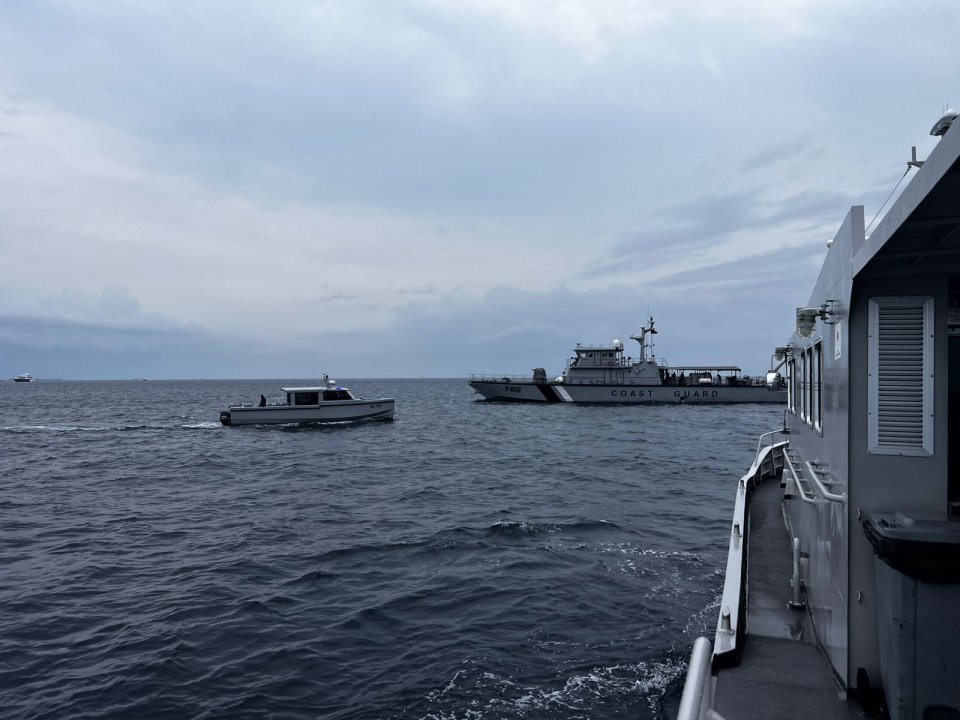 UPDATE: Gellunu daivarun hoadhan feeni sifainge meehaku maruvejje