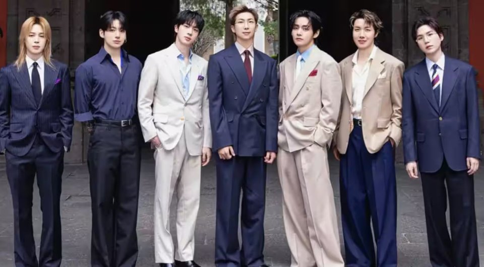 Mash'hooru Kpop Band BTS ah anehka ves dhuniyeyge record eh!