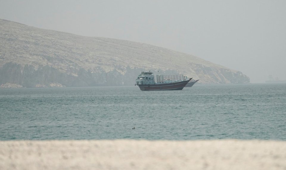 Hormuz gai thaashivefaivaa ulhandhuthah salaamai kurumuge masahkai medhukandaalaifi