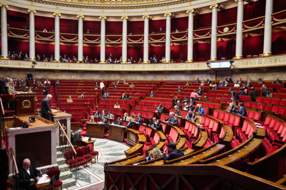 15 Aharun dhashuge kudhinnah social media manaakuran France in faas koffi