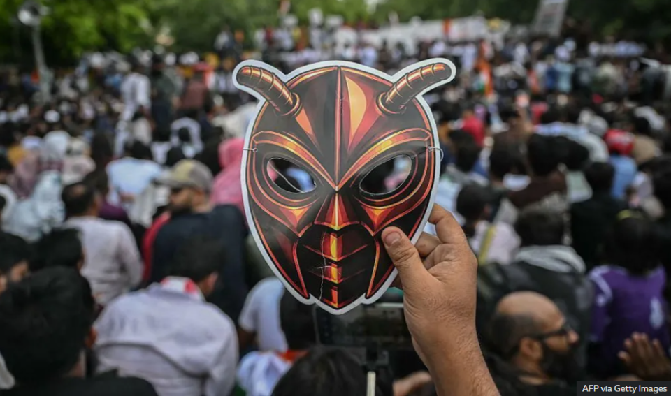Modi ah andhaazaa nukurevunu zuvaanunge muzaahara India gai varugadhavanee
