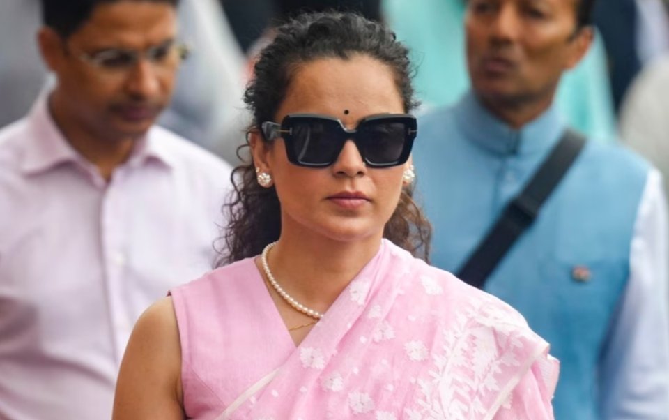 Faadu kiyaa meehunnah Kangana ge 