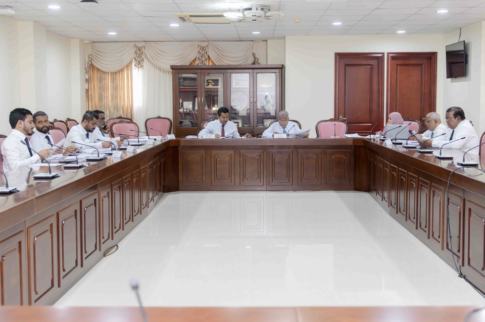 Dollar maarukurumaa gulhey islaahu majlis in 1 dhuvahun nimmanee